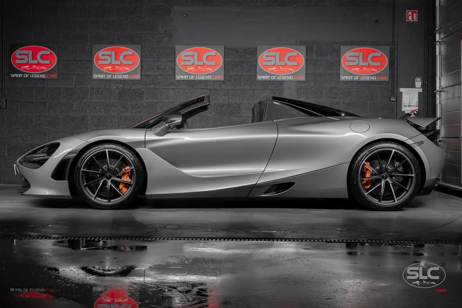 McLaren 720S Spider - B&W - Lift - Sport Exhaust - Many Carbon! Plateado - 2