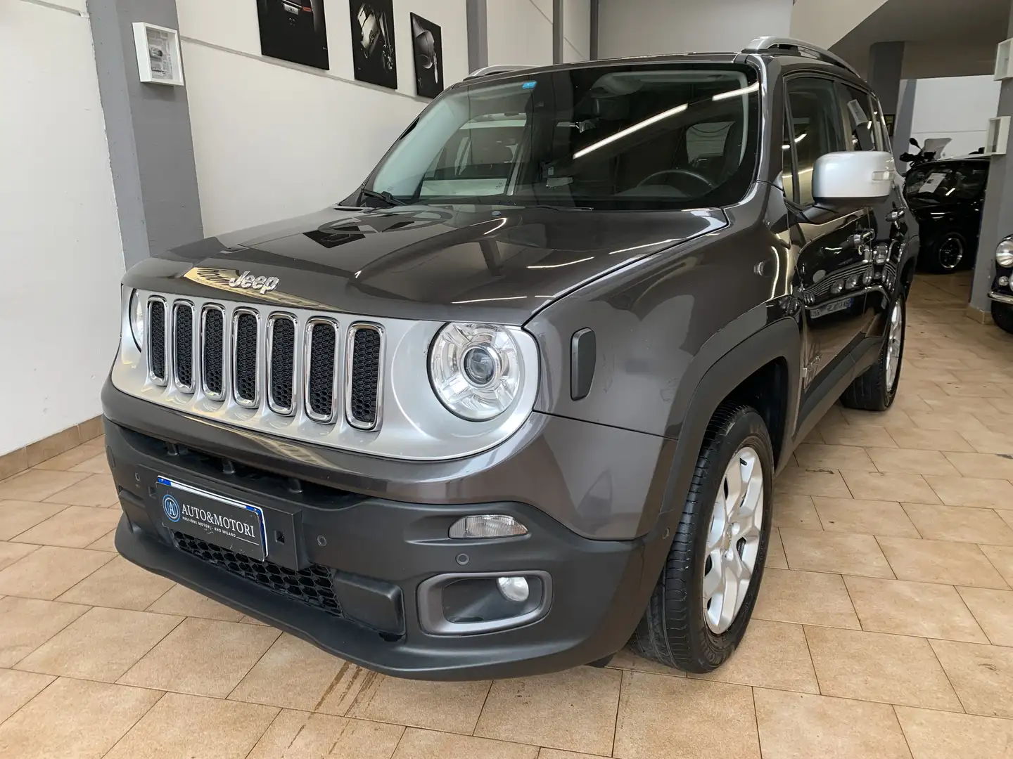 Jeep Renegade Renegade 2.0 mjt Limited 4wd 140cv auto Grau - 2