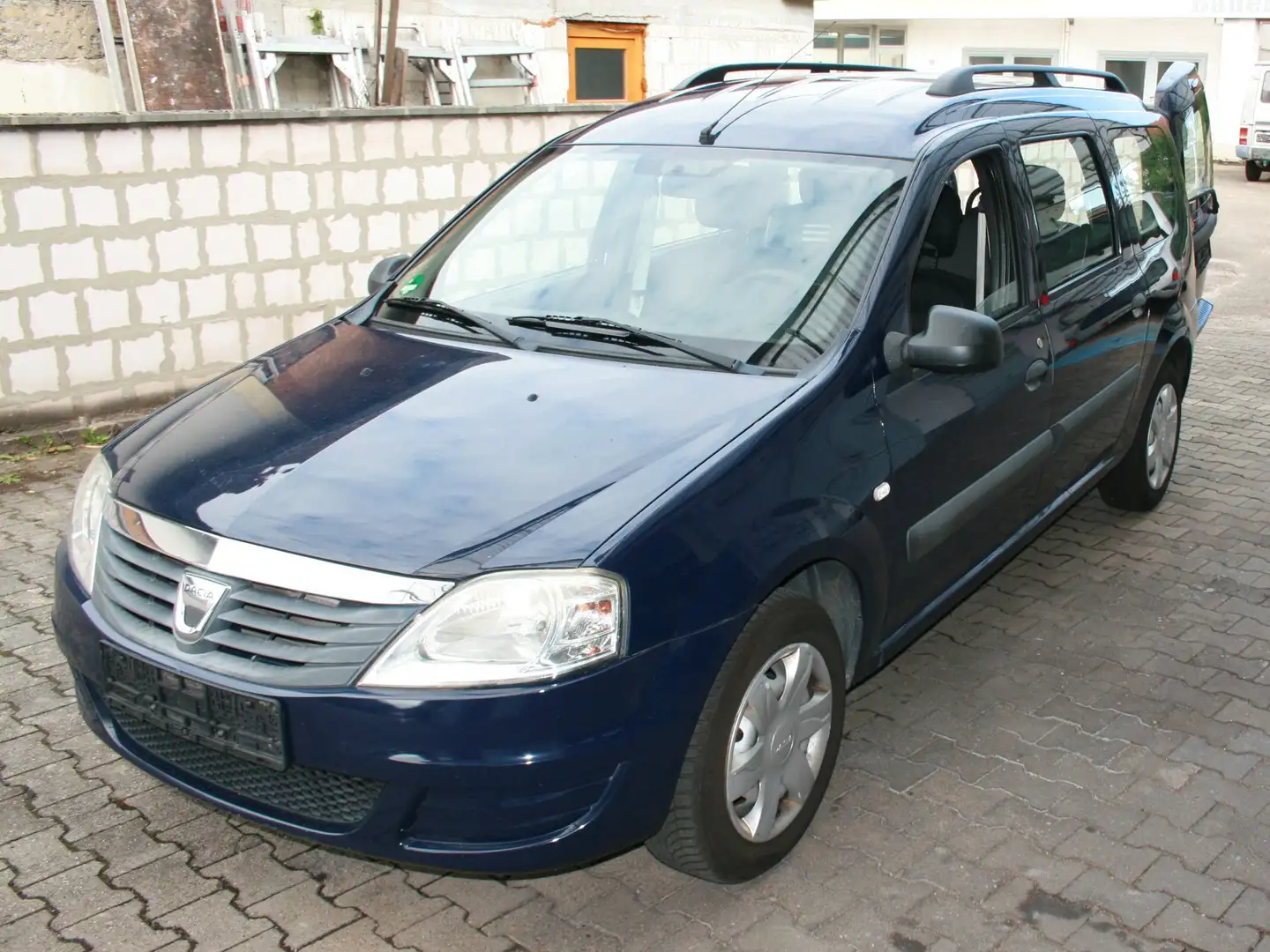 Dacia Logan Logan MCV 1.6 MPI 85 Live II Modrá - 1