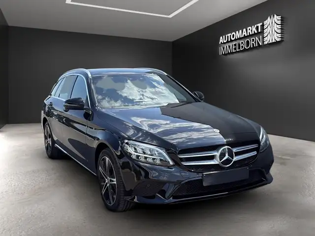 Mercedes-Benz C-Class view 2