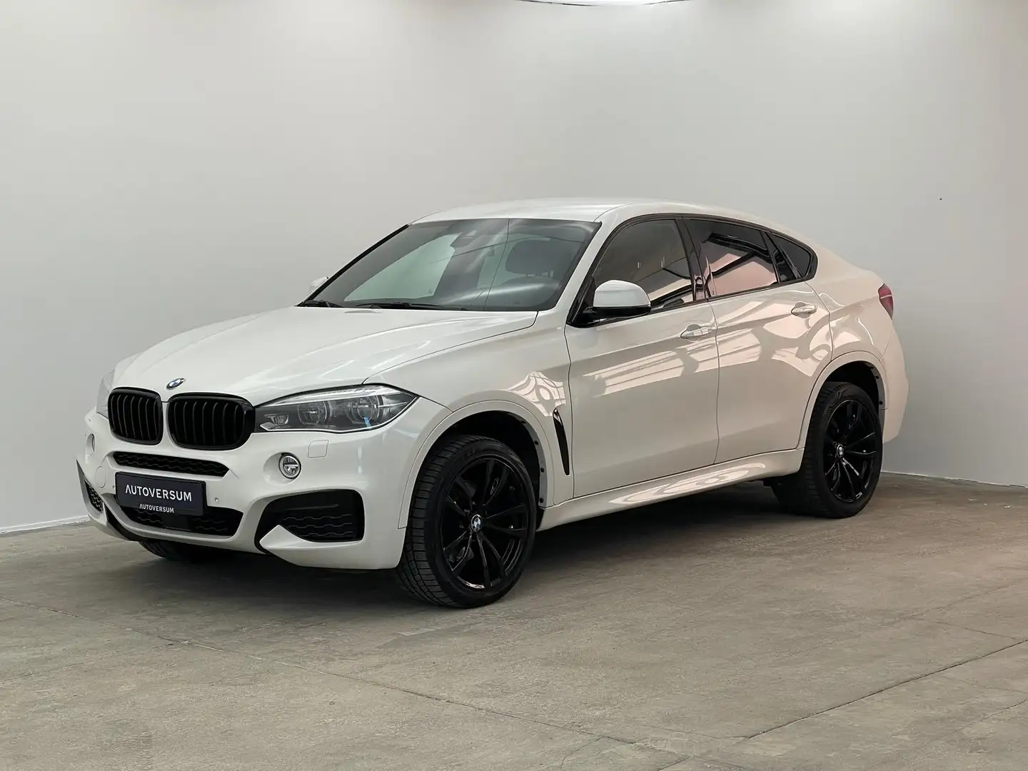 BMW X6 xDrive 40d M Paket *LED*HUD*KAM*MEM*CARPLAY Wit - 2