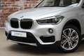 BMW X1 xDrive20i High Executive Sport Line Automaat / Pan Grau - thumbnail 2