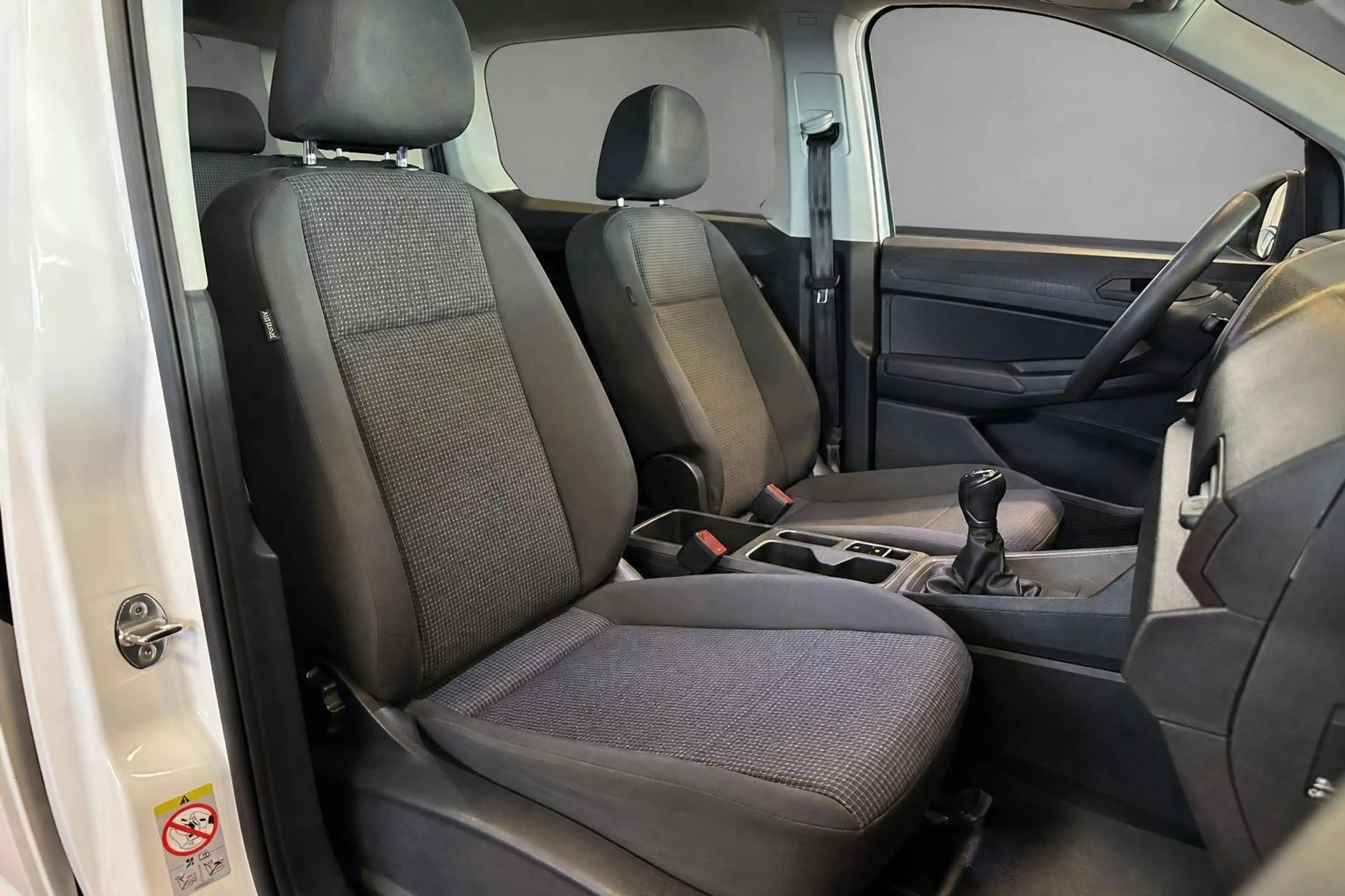 Volkswagen Caddy Kombi *1. Hand + 7 Sitzer — photo 14