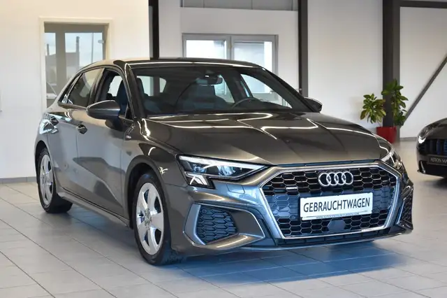 Audi A3 40 TFSI Quattro S line/CARPLAY/SPORTSITZE/B&O