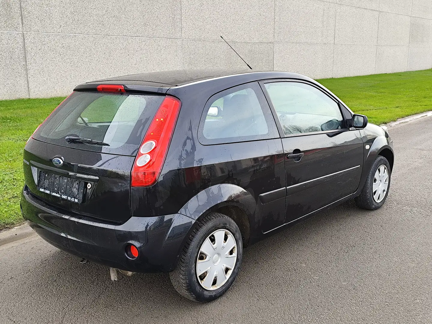 Ford Fiesta 1.3i essence Noir - 2