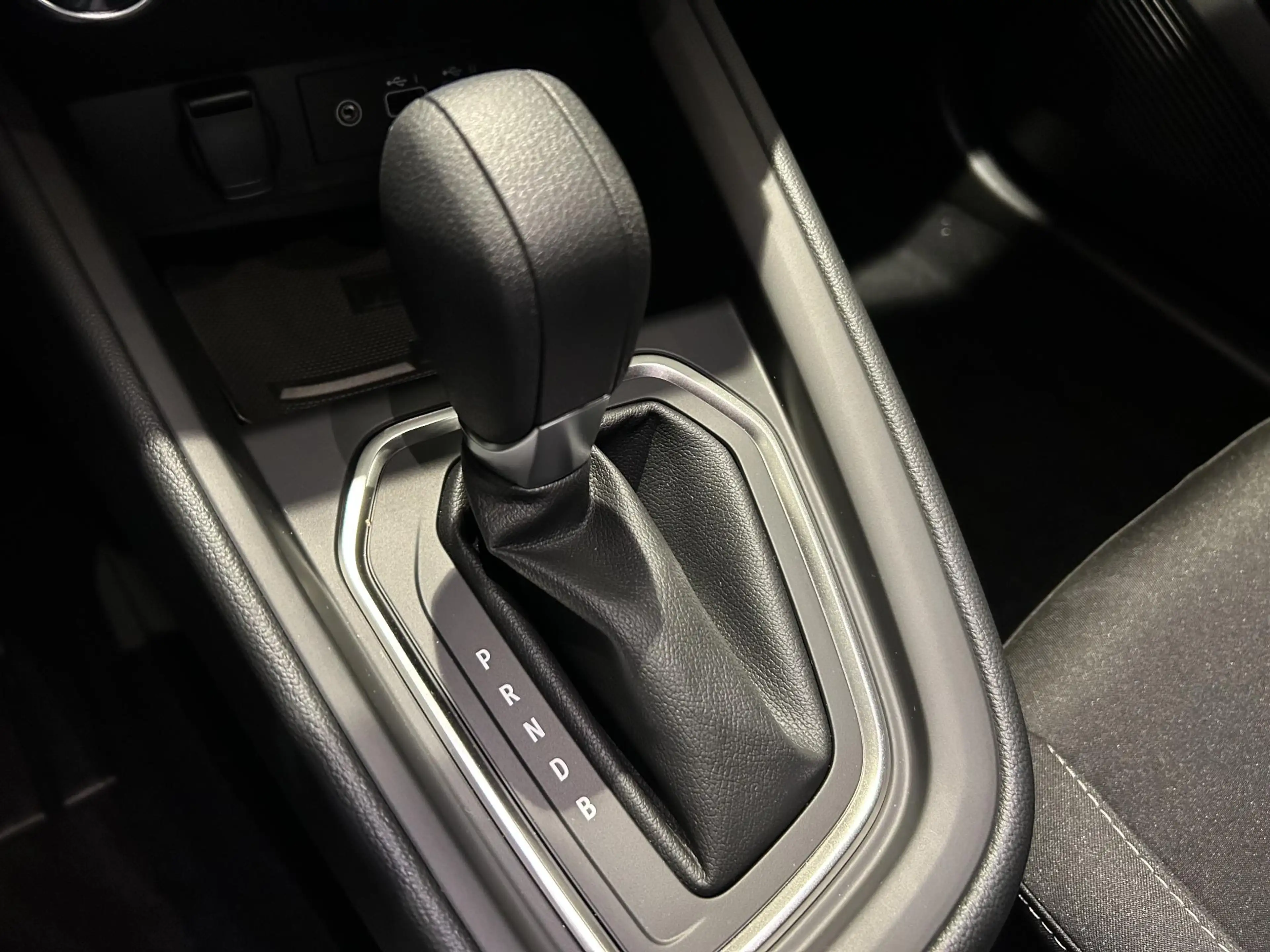 Mitsubishi Colt 1.6 HEV Intense | Voorraad voordeel | 8 jaar garan — photo 22