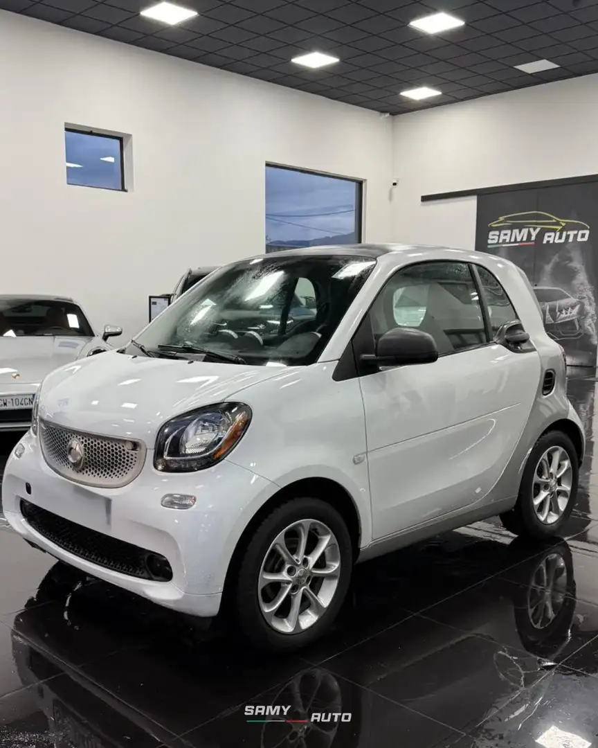 smart forTwo Coupé Turbo 0.9 t 90cv Bianco - 2