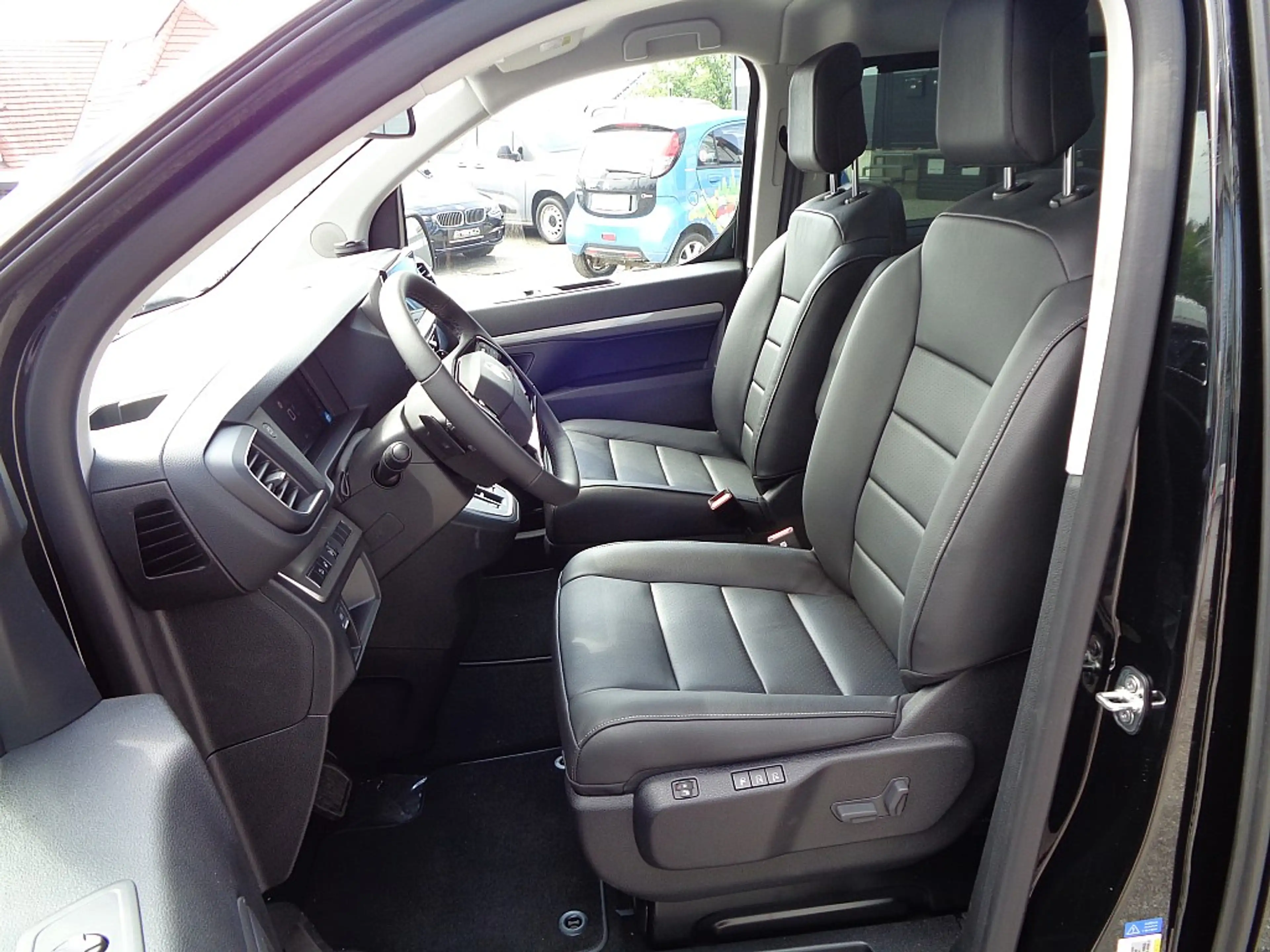 Citroen Spacetourer BlueHDI 180 S&S EAT8 XL Business Lounge 8-Sitze... — photo 3