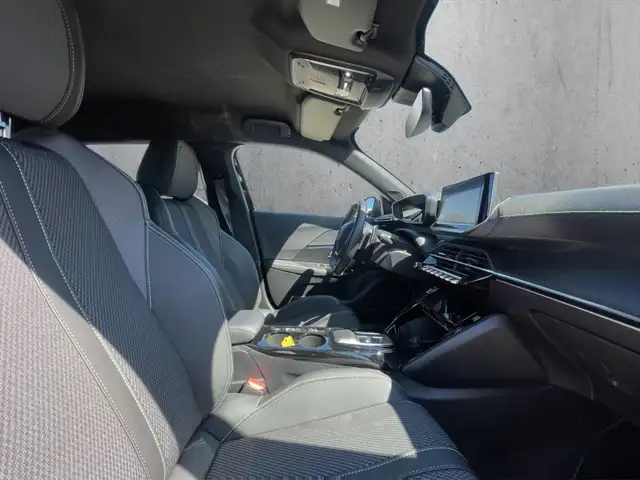 Peugeot 2008 view 13