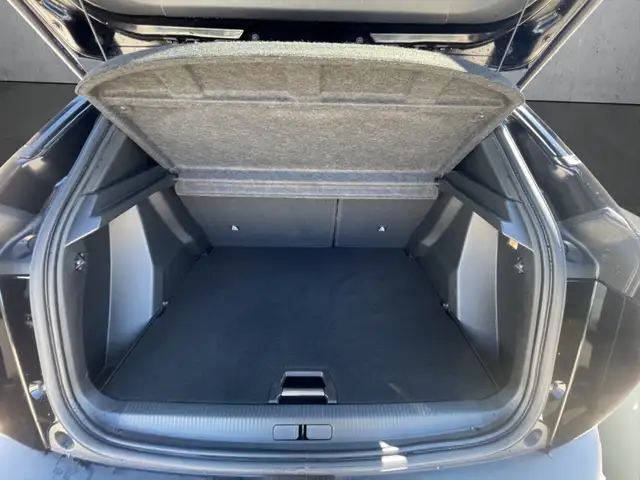 Peugeot 2008 view 7