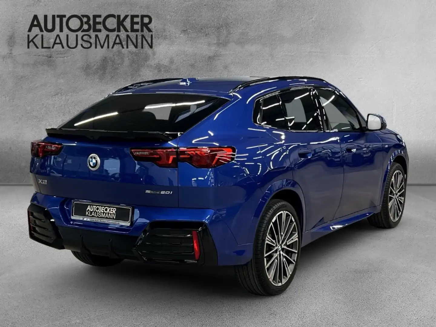 BMW X2 sDrive20i M Sport LMR 20'' Park-Assistent HUD AD N Bleu - 2