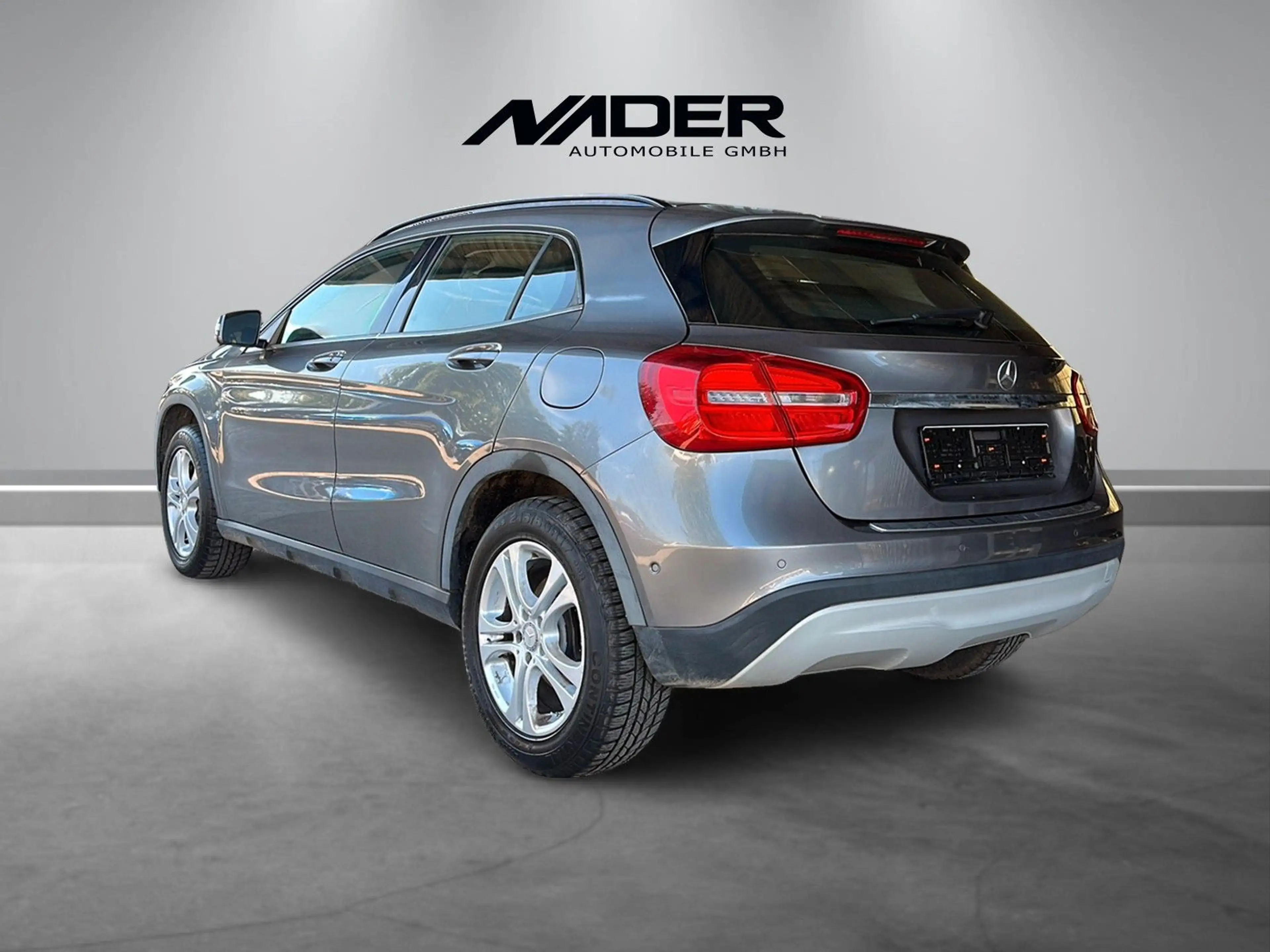 Mercedes-Benz GLA 180 | Navi | Xenon | Kam | AHK — photo 5