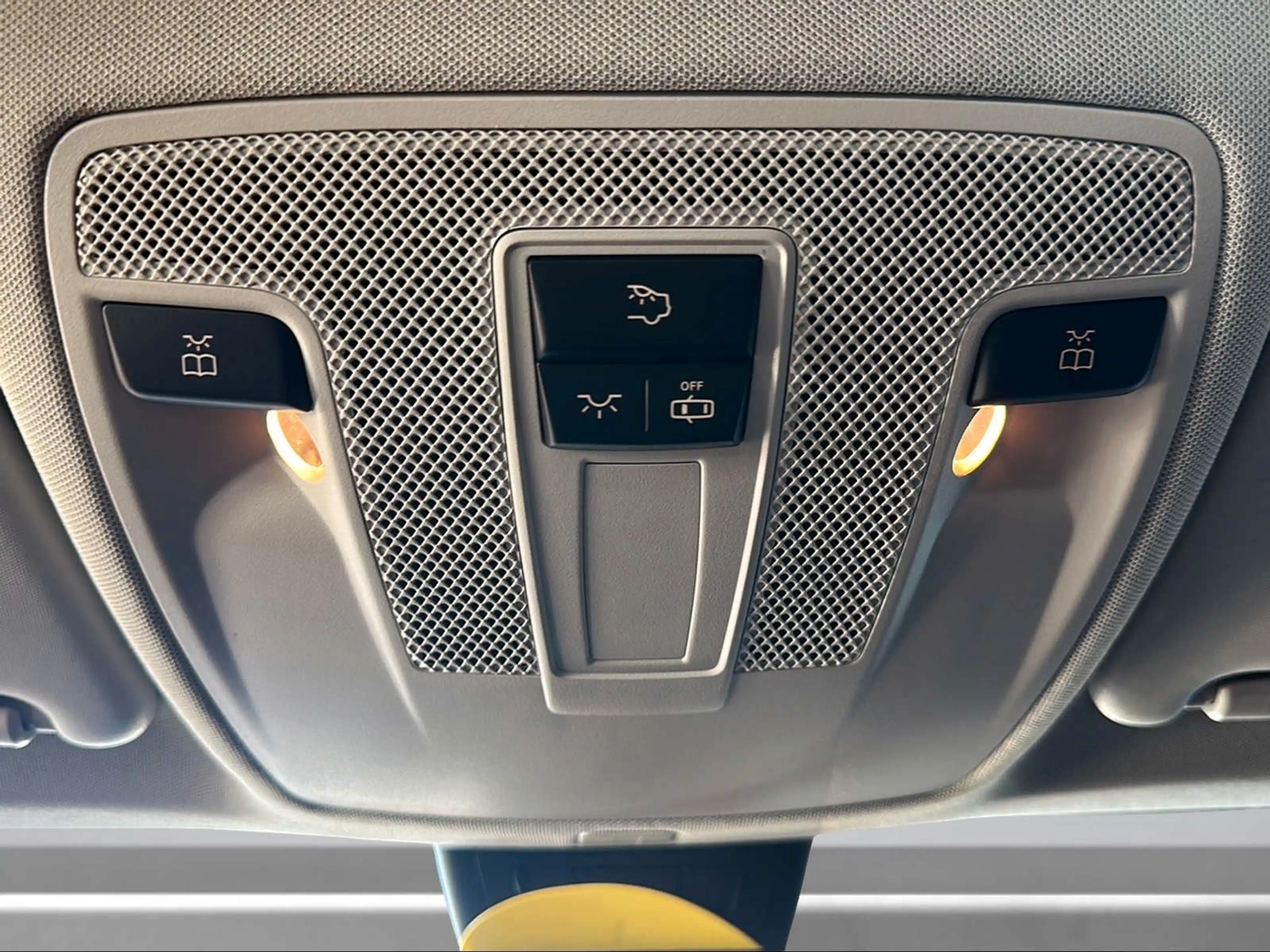 Mercedes-Benz GLA 180 | Navi | Xenon | Kam | AHK — photo 10