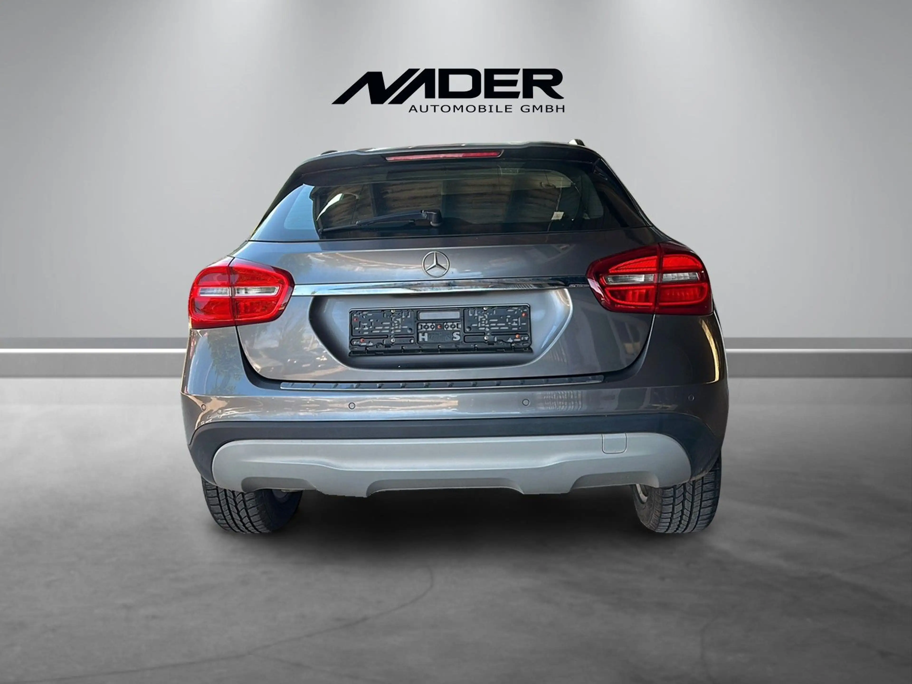 Mercedes-Benz GLA 180 | Navi | Xenon | Kam | AHK — photo 7
