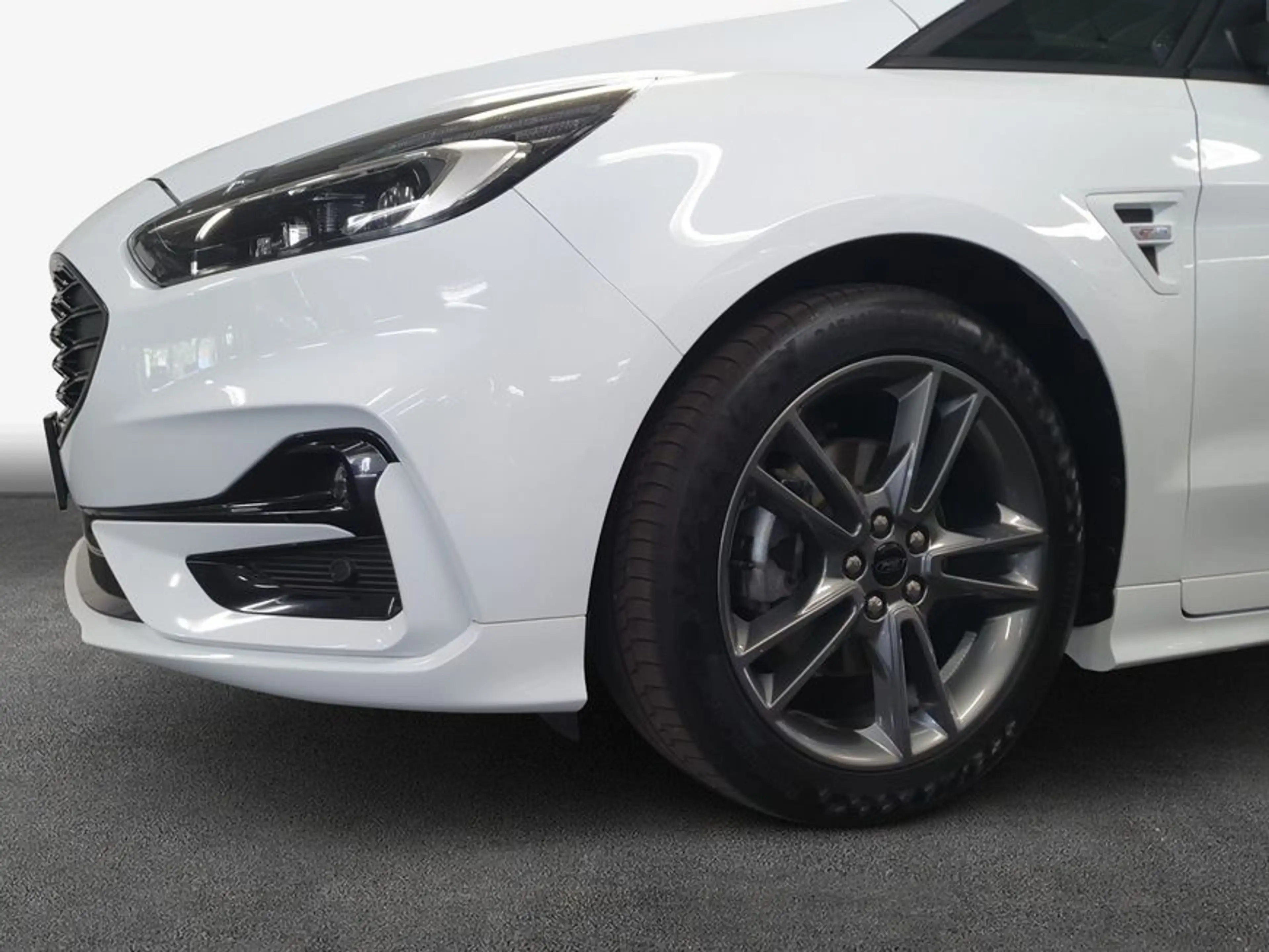 Ford S-Max 2.5 Duratec FHEV ST-LINE — photo 6