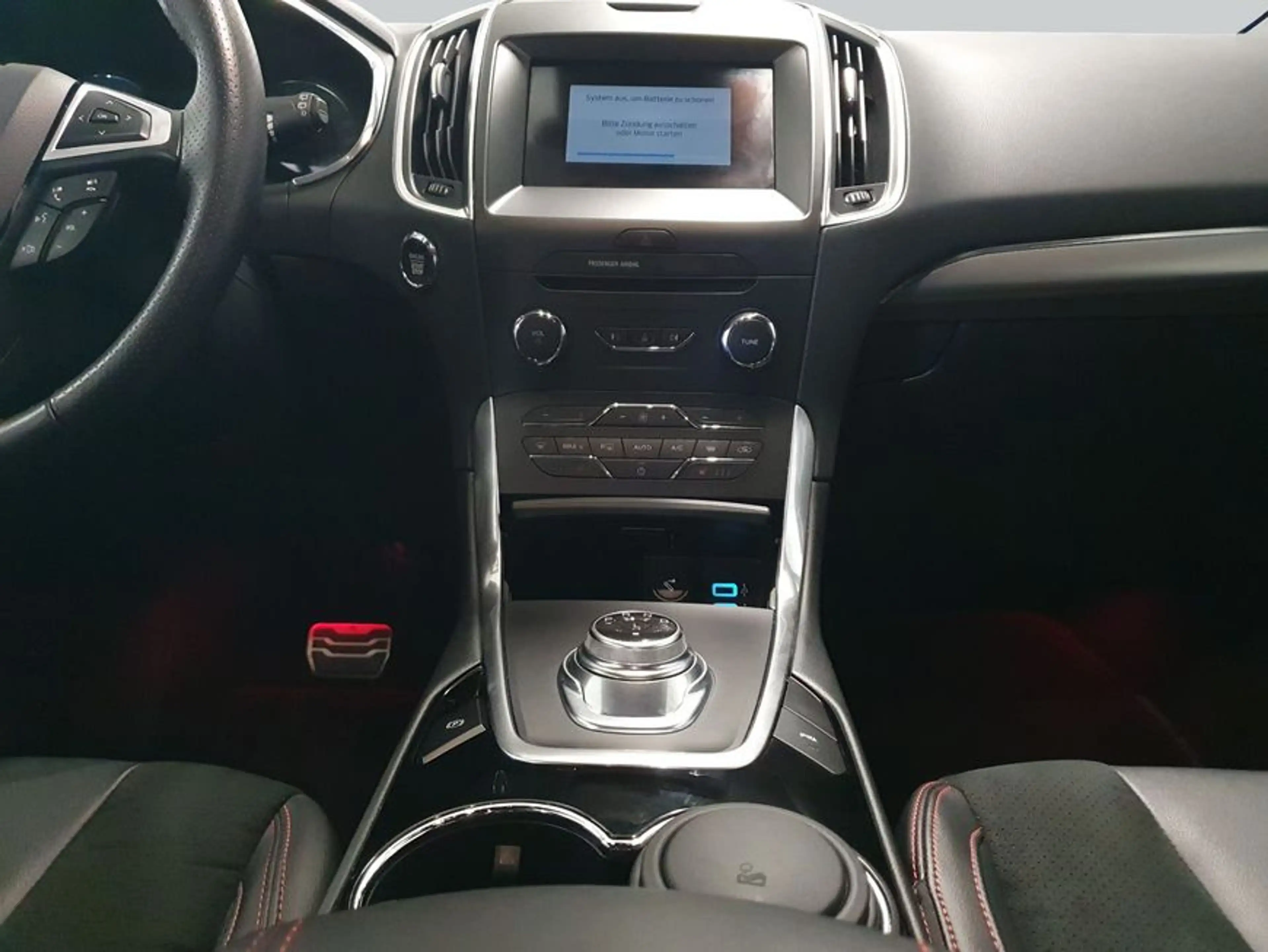 Ford S-Max 2.5 Duratec FHEV ST-LINE — photo 14