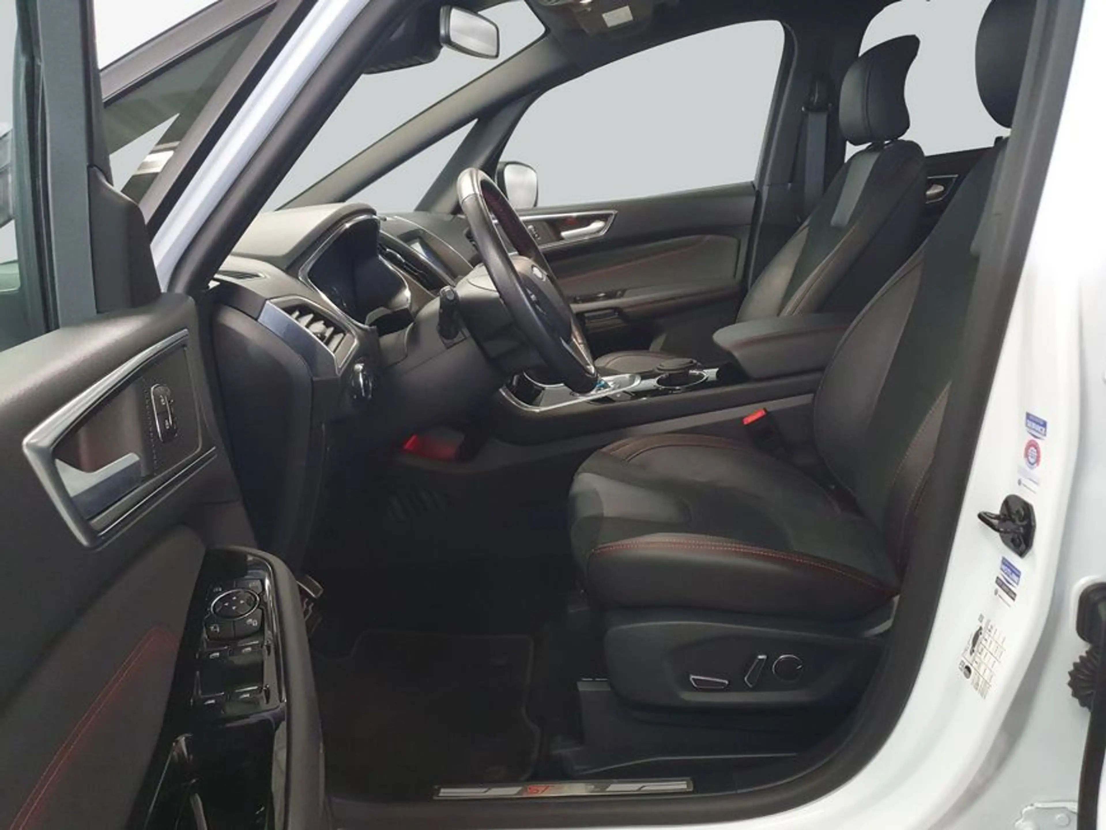 Ford S-Max 2.5 Duratec FHEV ST-LINE — photo 10