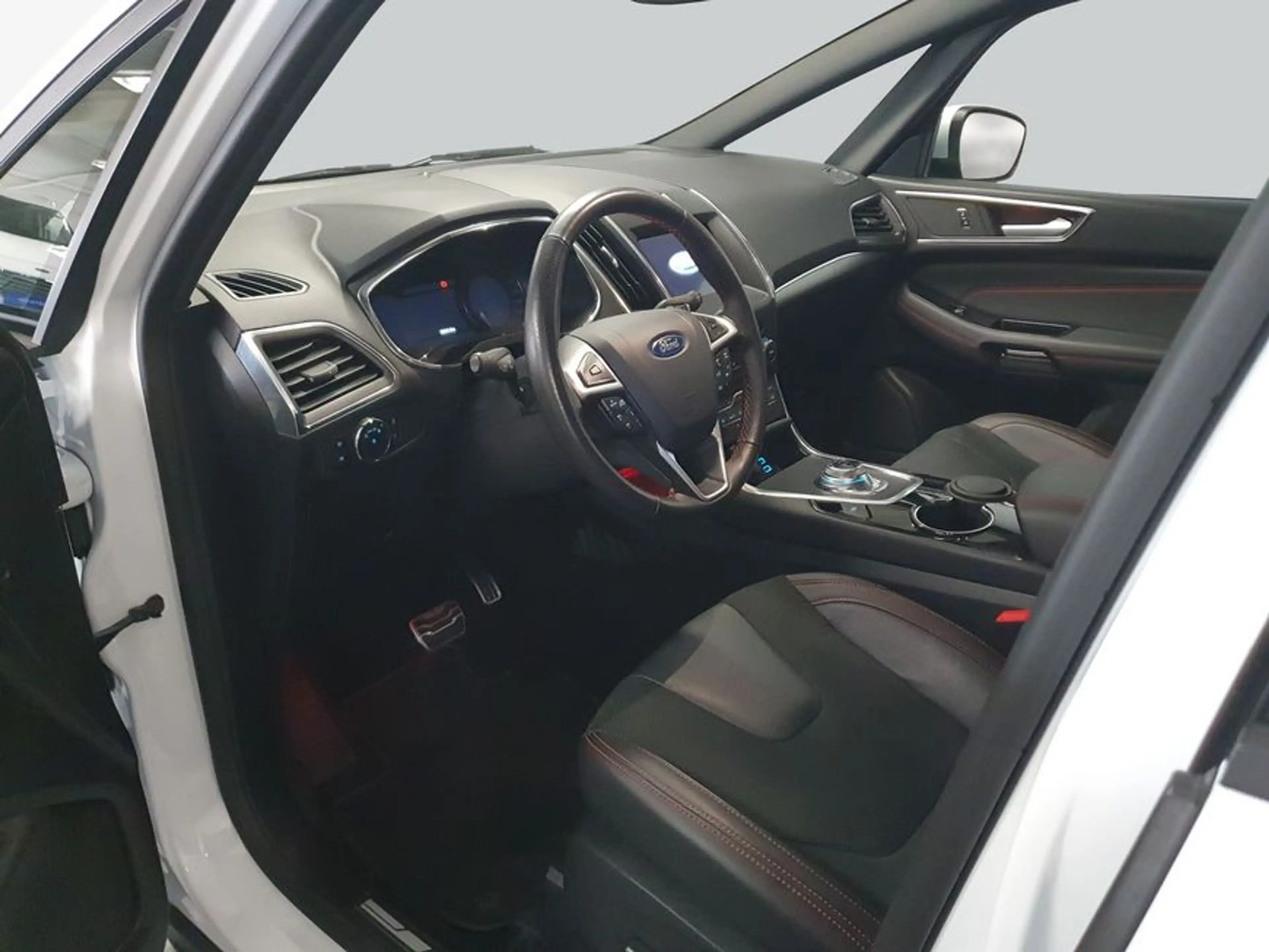 Ford S-Max 2.5 Duratec FHEV ST-LINE — photo 9