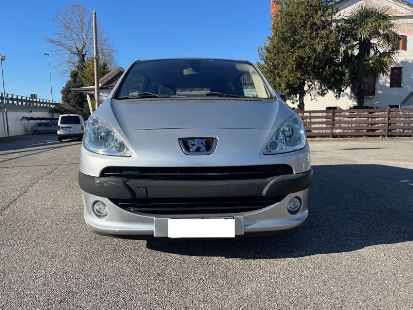 Peugeot 1007 1.4 Trendy Gris - 2