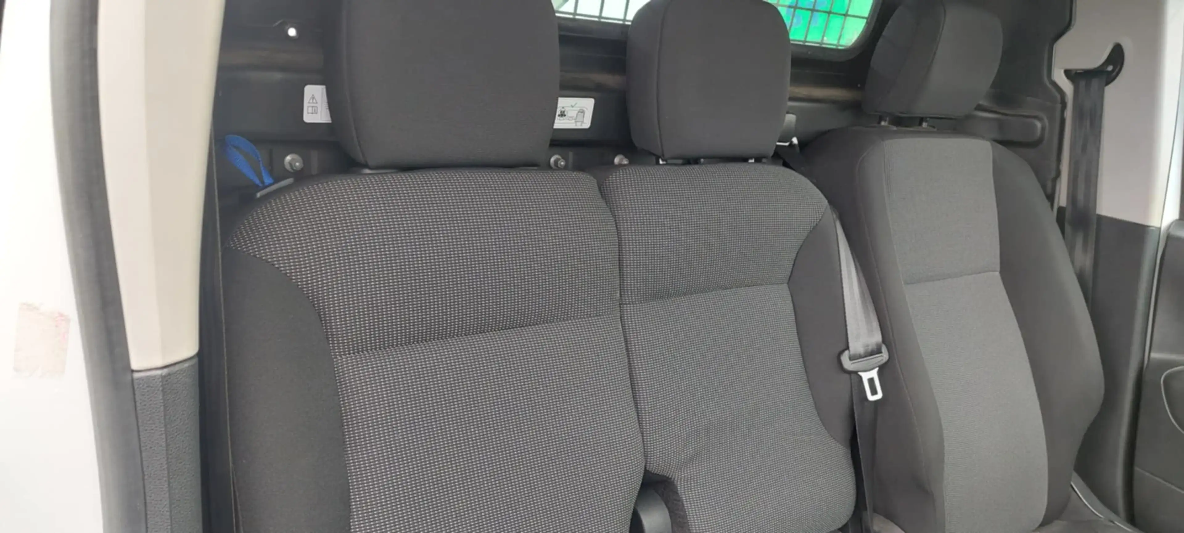 Peugeot Partner 1.5 BlueHDi L2 Heavy Premium (EU6.3) — photo 15
