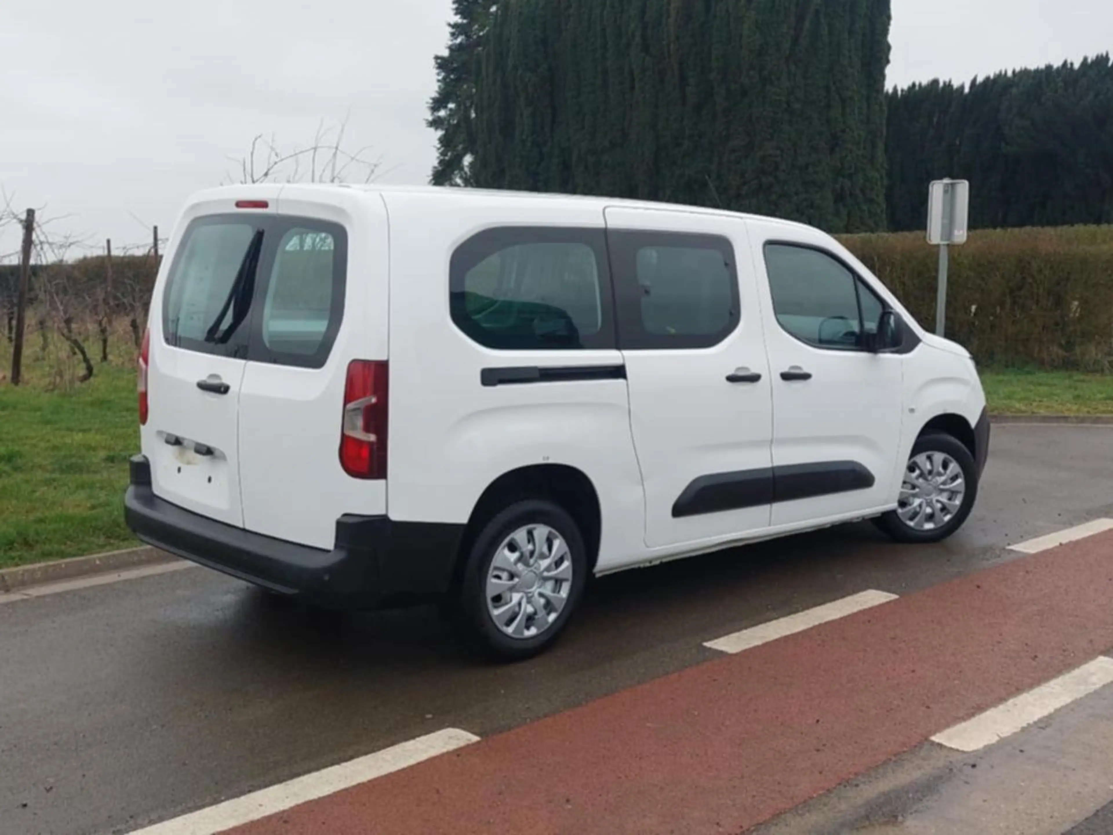 Peugeot Partner 1.5 BlueHDi L2 Heavy Premium (EU6.3) — photo 5