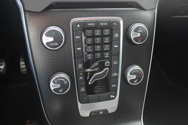 Volvo V40 view 25