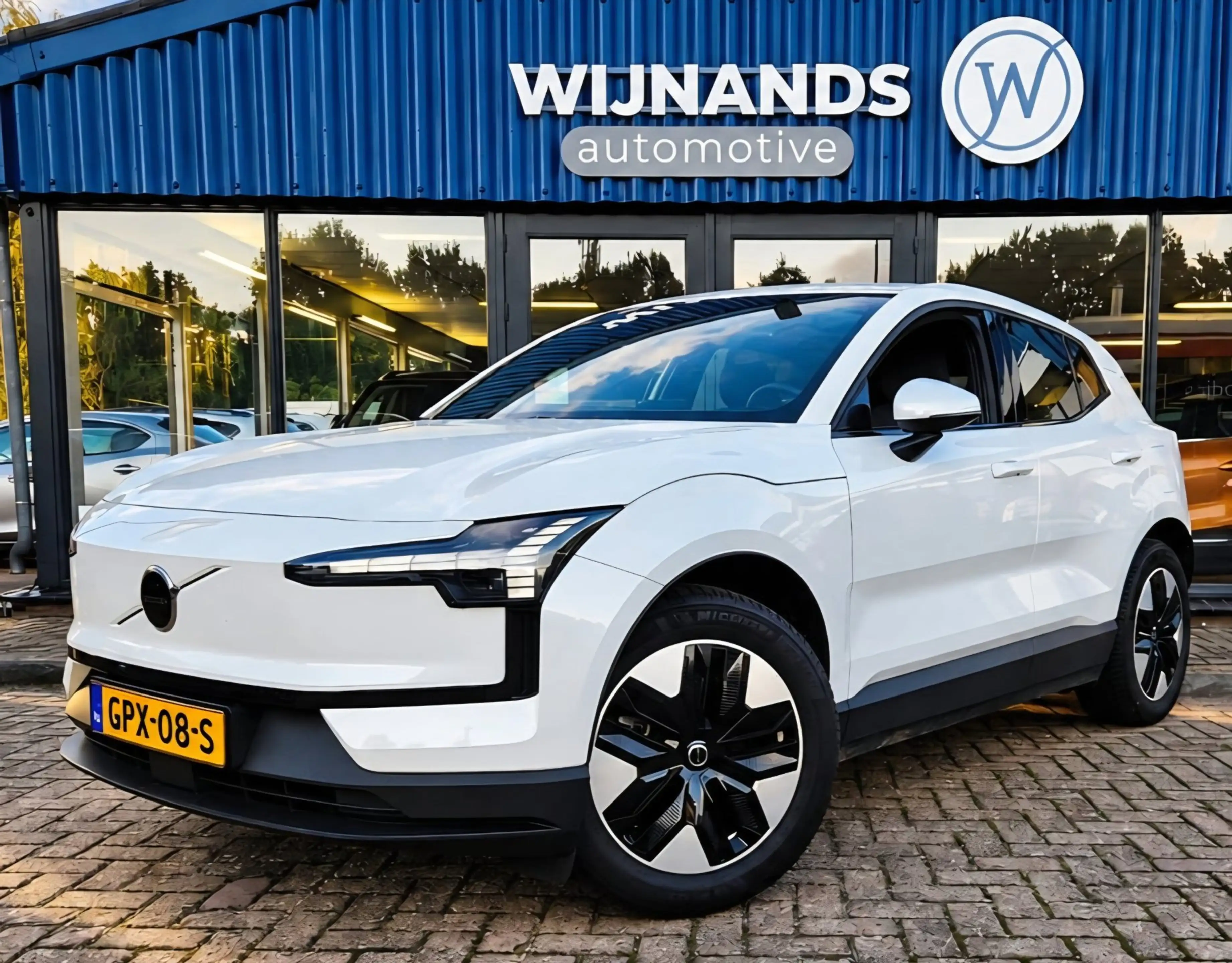 Volvo EX30 Single Motor Core 51 kWh Carplay Trekhaak Camera — photo 4