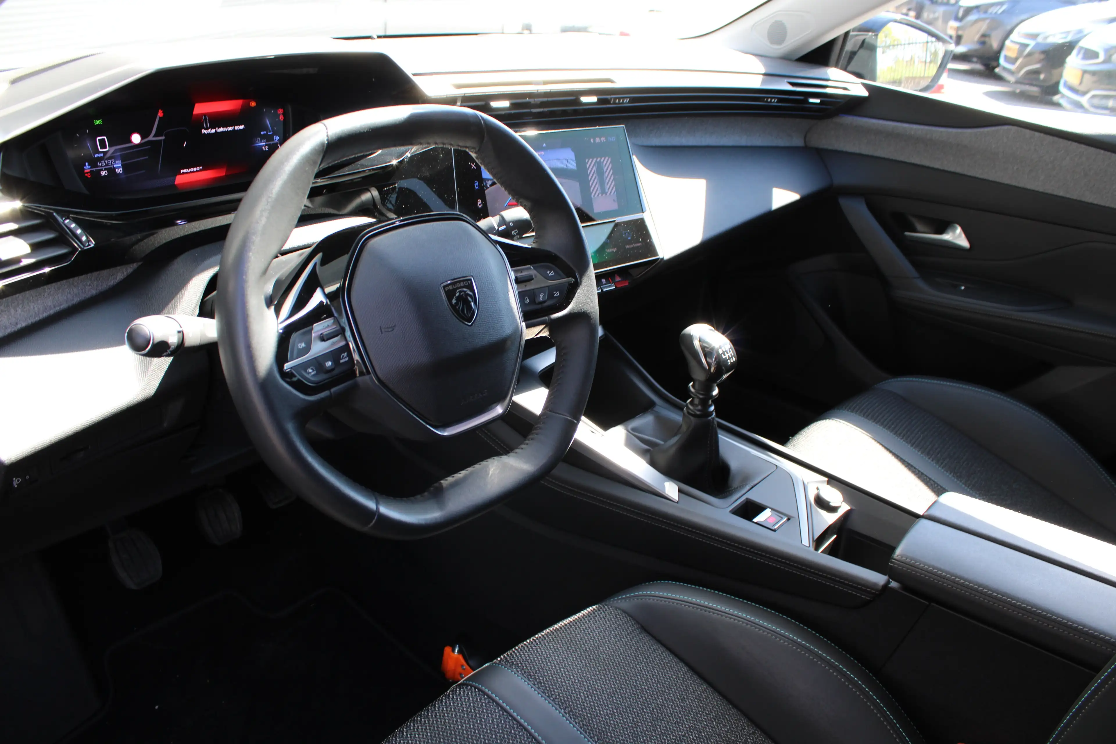 Peugeot 308 1.2 PureTech Allure | Navigatie | Camera | Apple c — photo 14