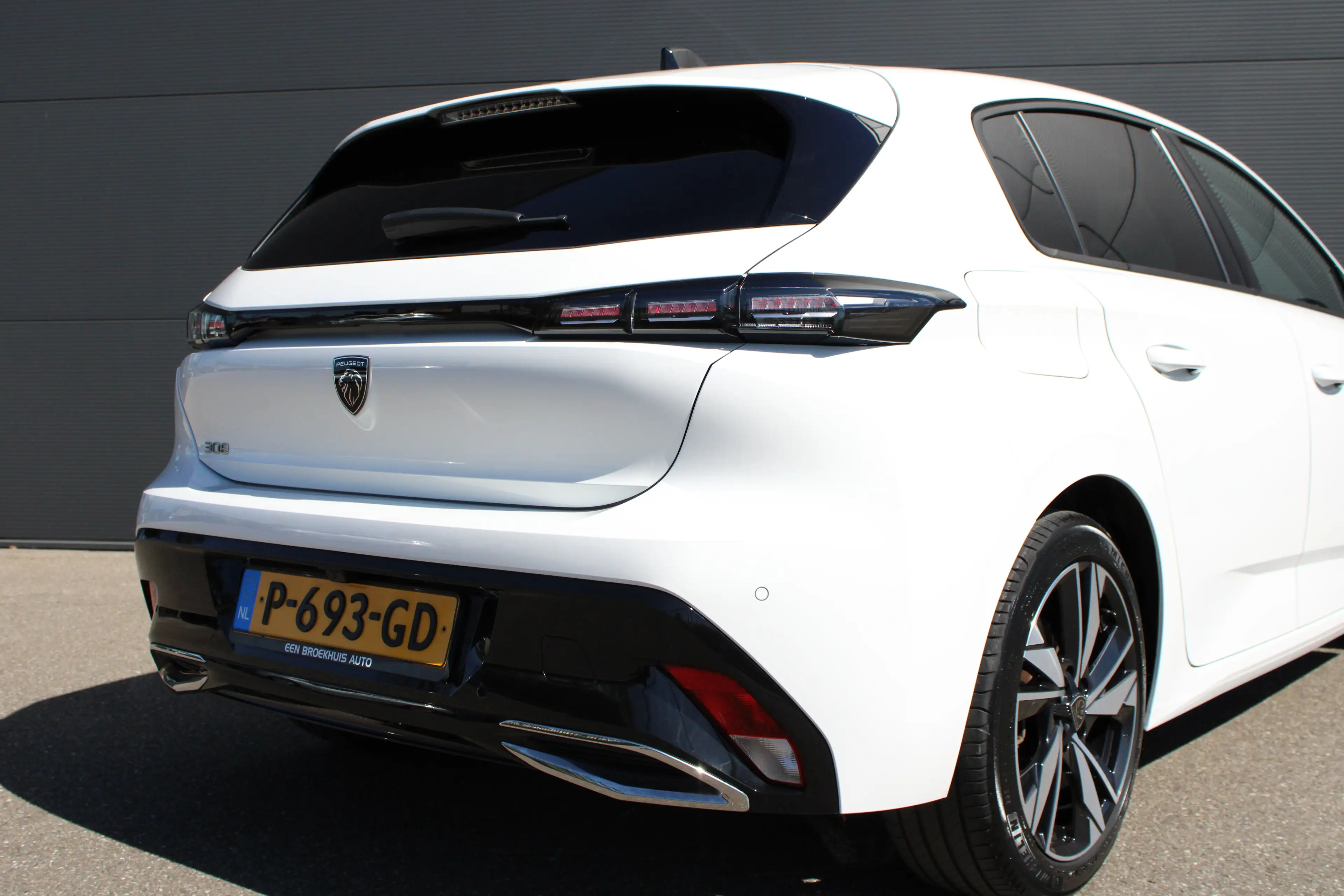 Peugeot 308 1.2 PureTech Allure | Navigatie | Camera | Apple c — photo 10