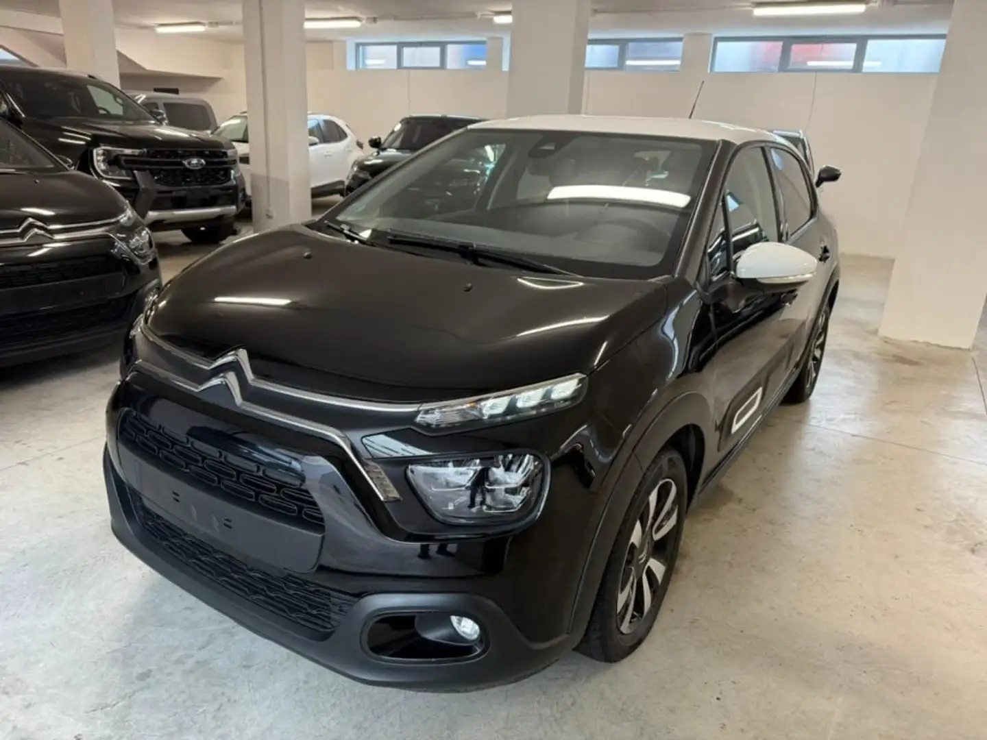 Citroen C3 PureTech 83 S&S Shine Bianco - 1