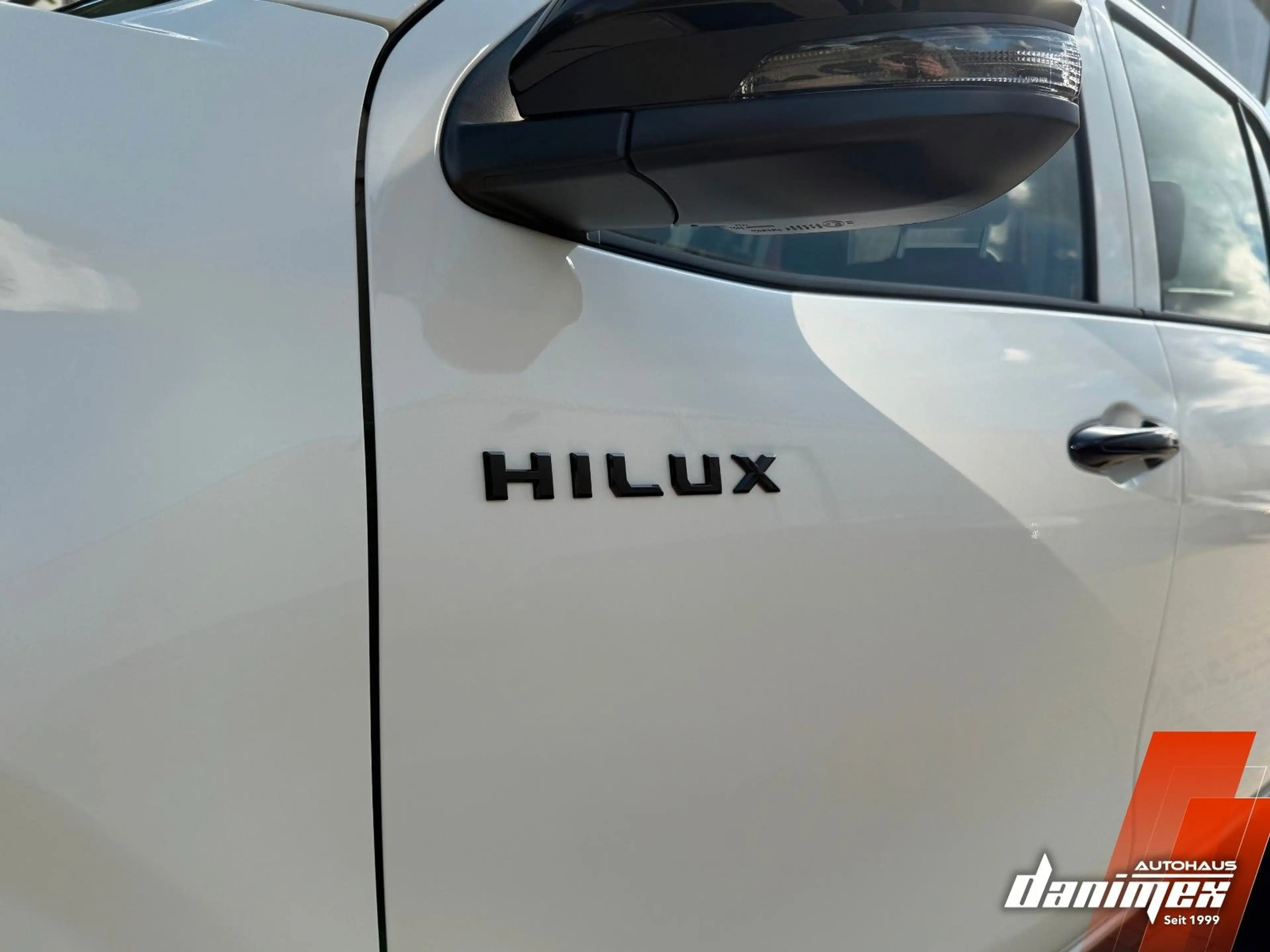 Toyota Hilux Double Cab Duty 4x4 MHS Keyless Kamera ACC — photo 15