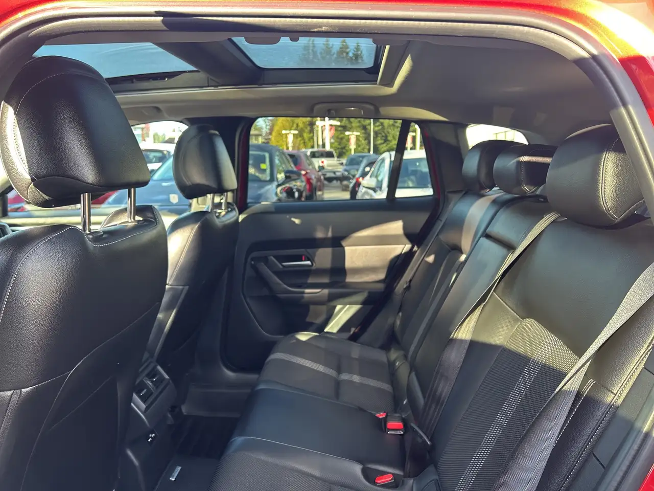 Mazda CX-50 снимка Mazda CX-50