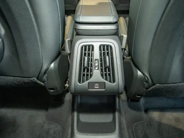 BMW X1 view 11