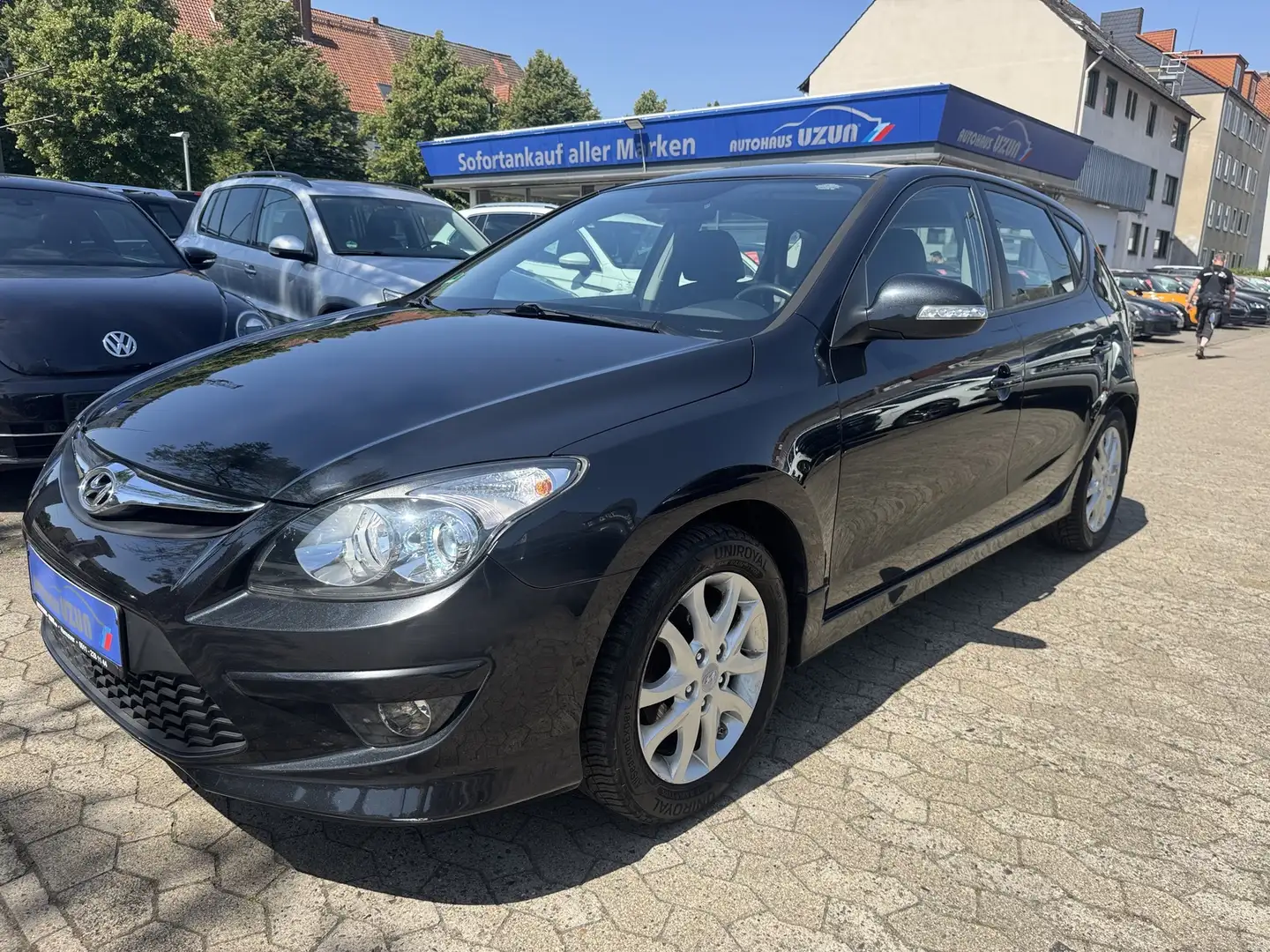 Hyundai i30 Style T-Leder PDC SHZ Alu-Allwetterreifen Schwarz - 1