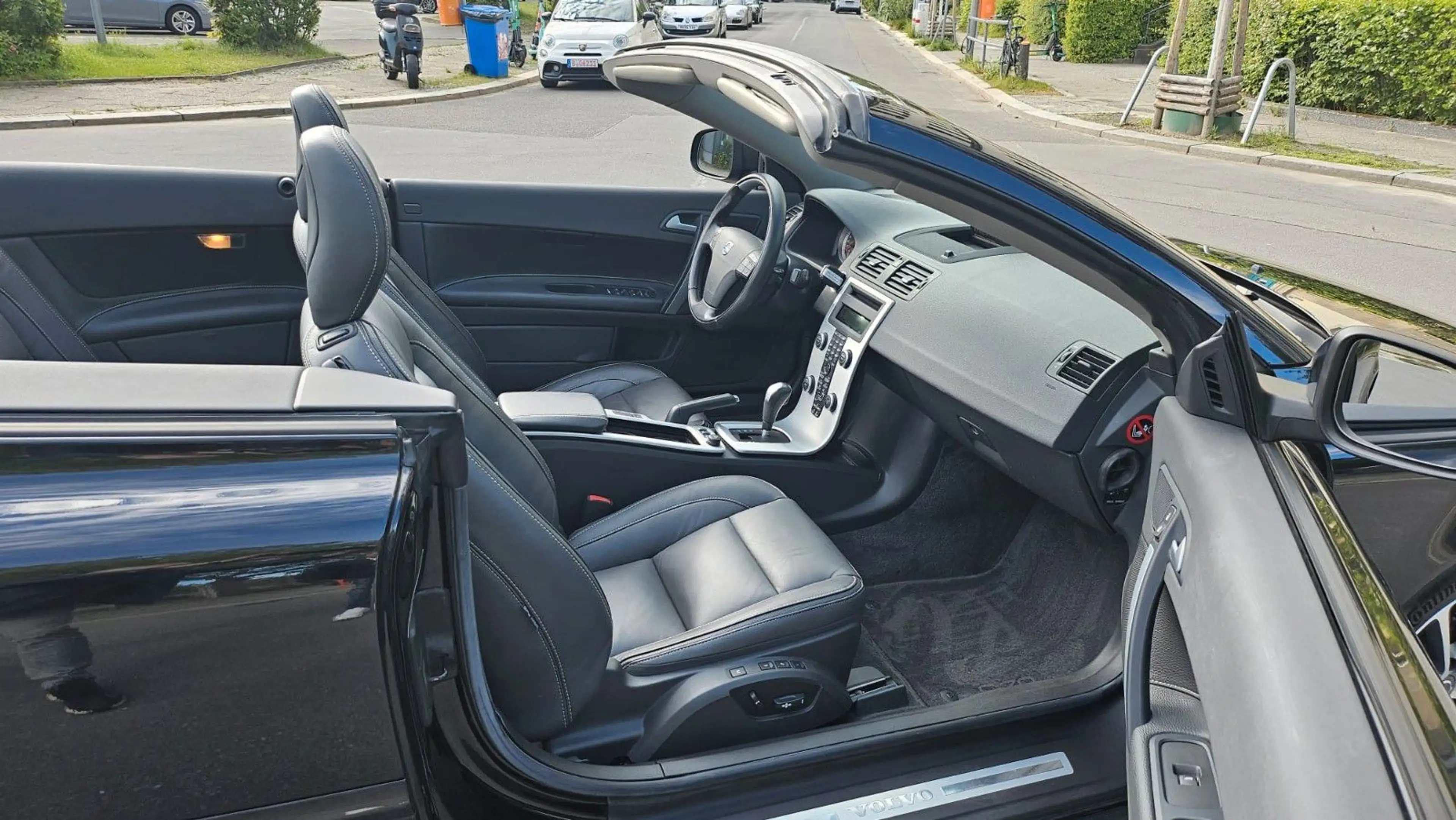 Volvo C70 Cabrio D4 Summum 1. Hand Scheckheft Volvo — photo 14