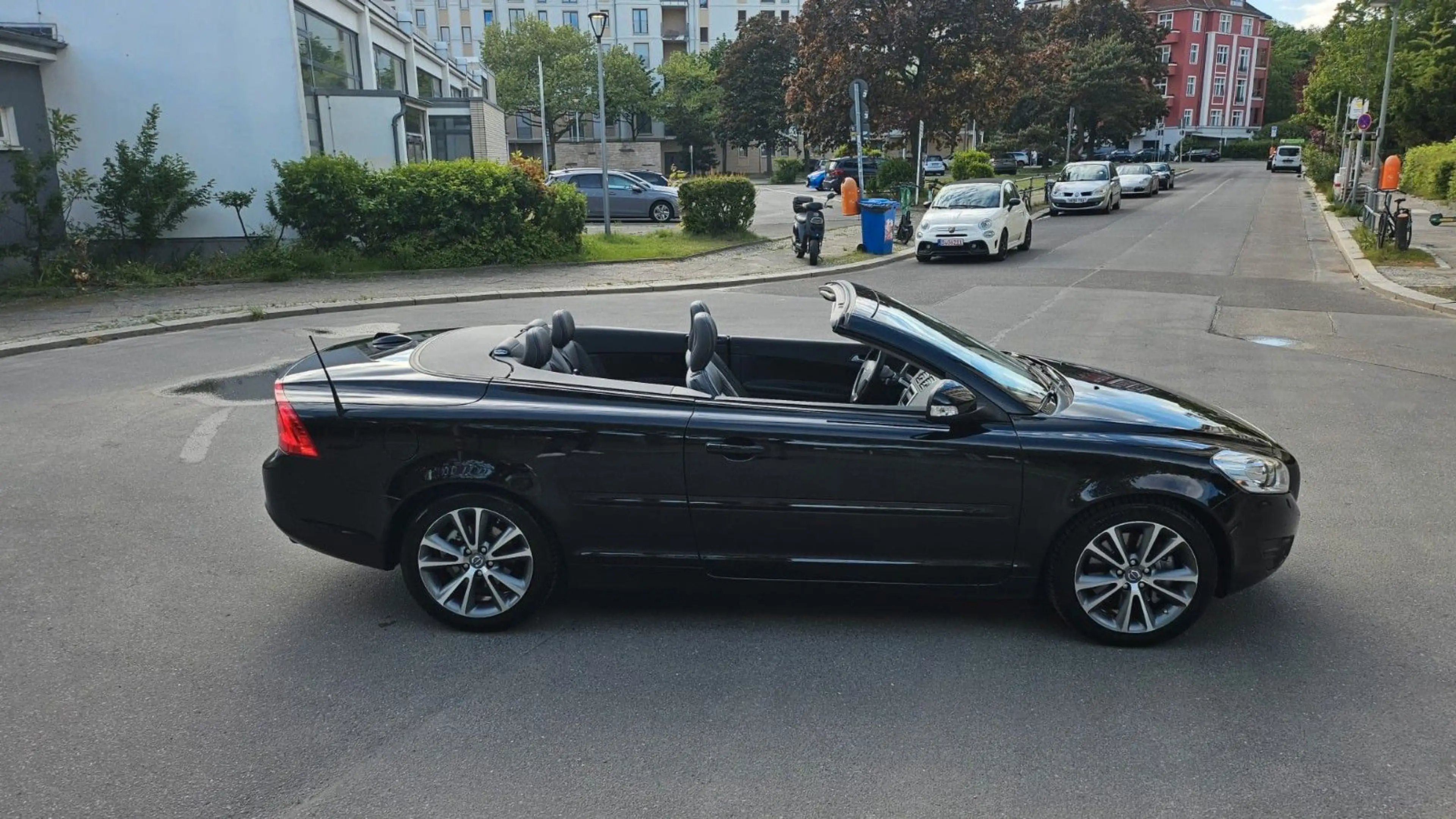 Volvo C70 Cabrio D4 Summum 1. Hand Scheckheft Volvo — photo 3