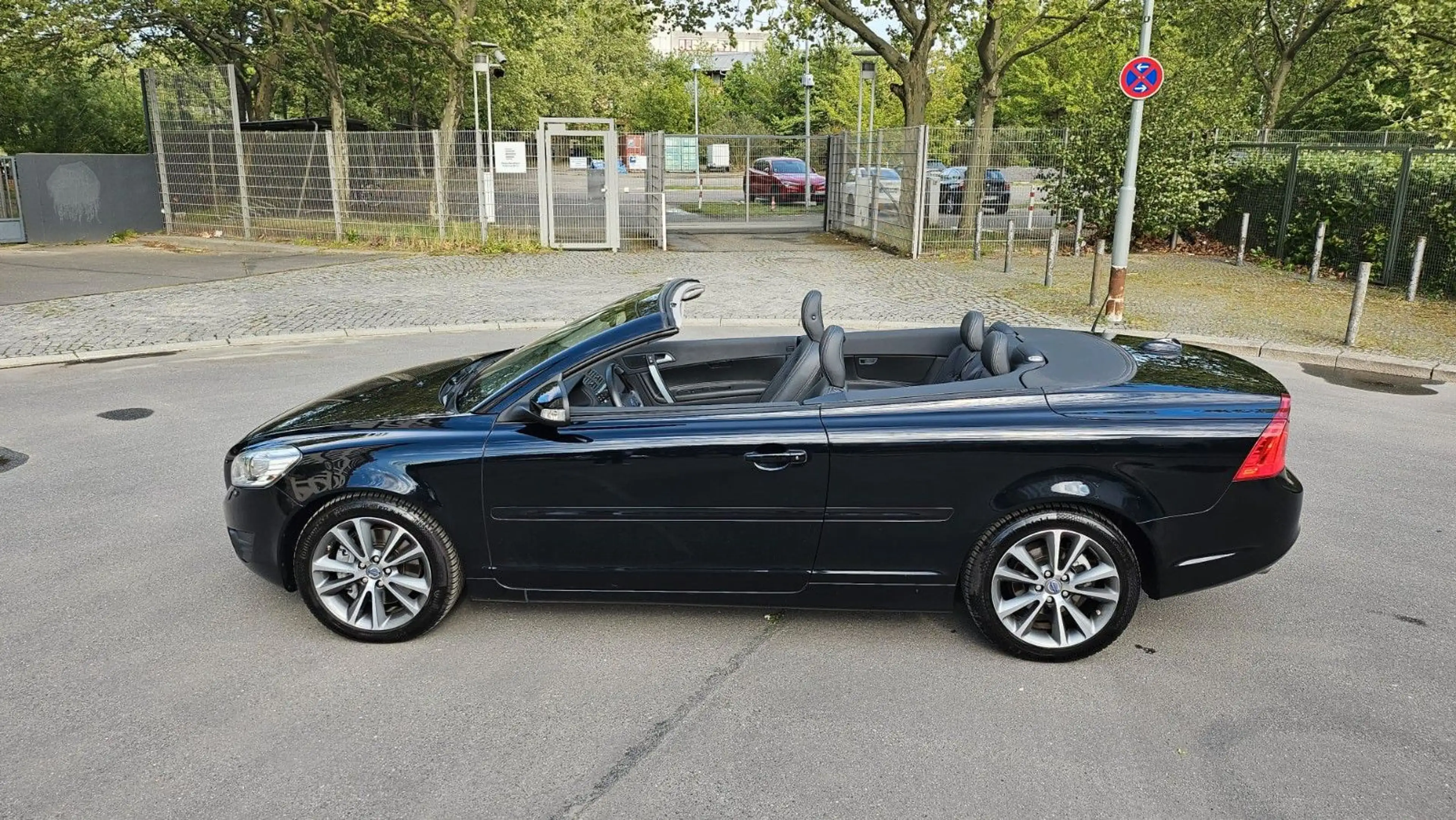 Volvo C70 Cabrio D4 Summum 1. Hand Scheckheft Volvo — photo 4