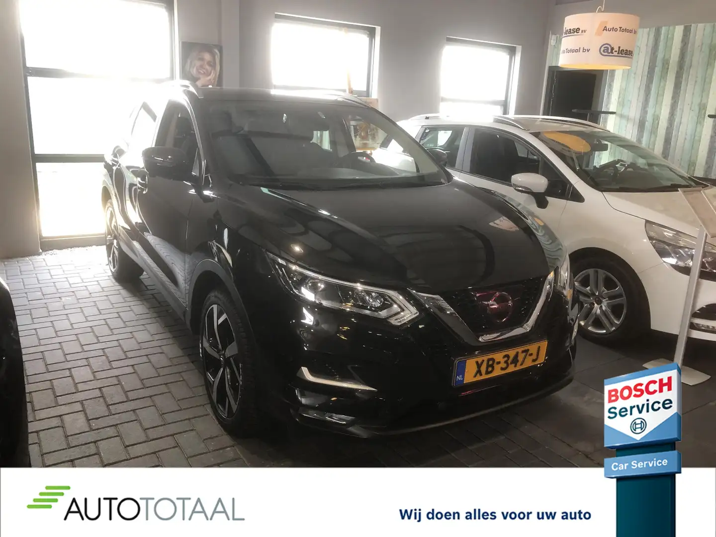 Nissan Qashqai 1.2 Tekna PANO - STOELVERW. - CRUISE - DAB Nero - 1