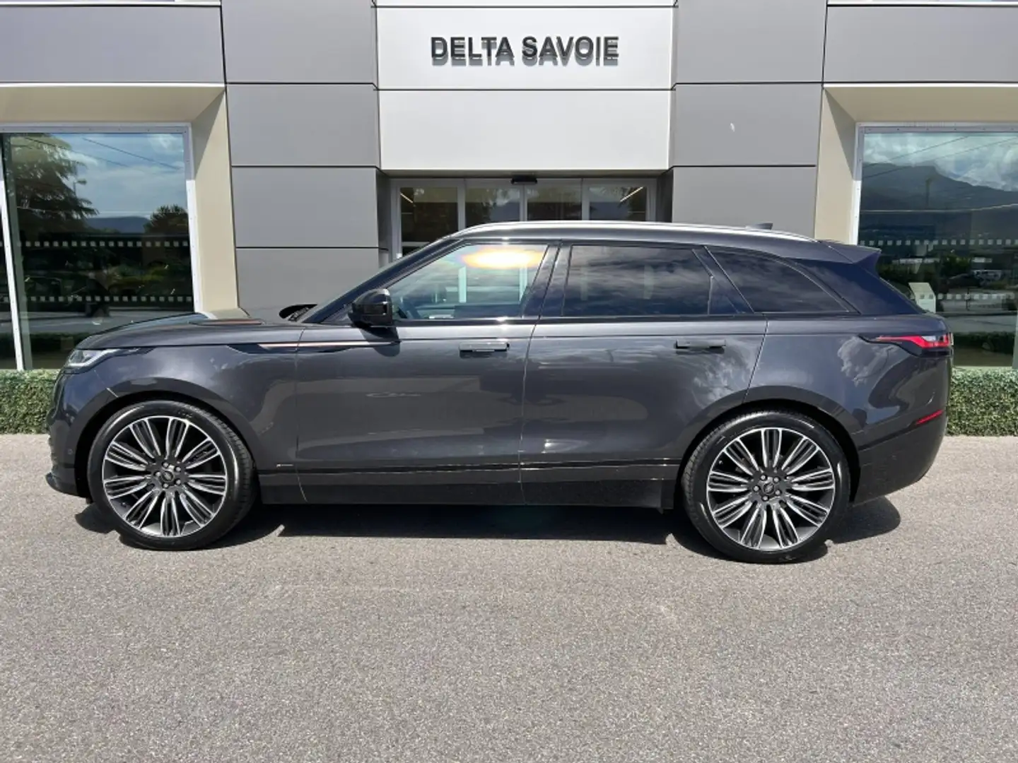 Land Rover Range Rover Velar 3.0P V6 380ch R-Dynamic HSE AWD BVA Gris - 2