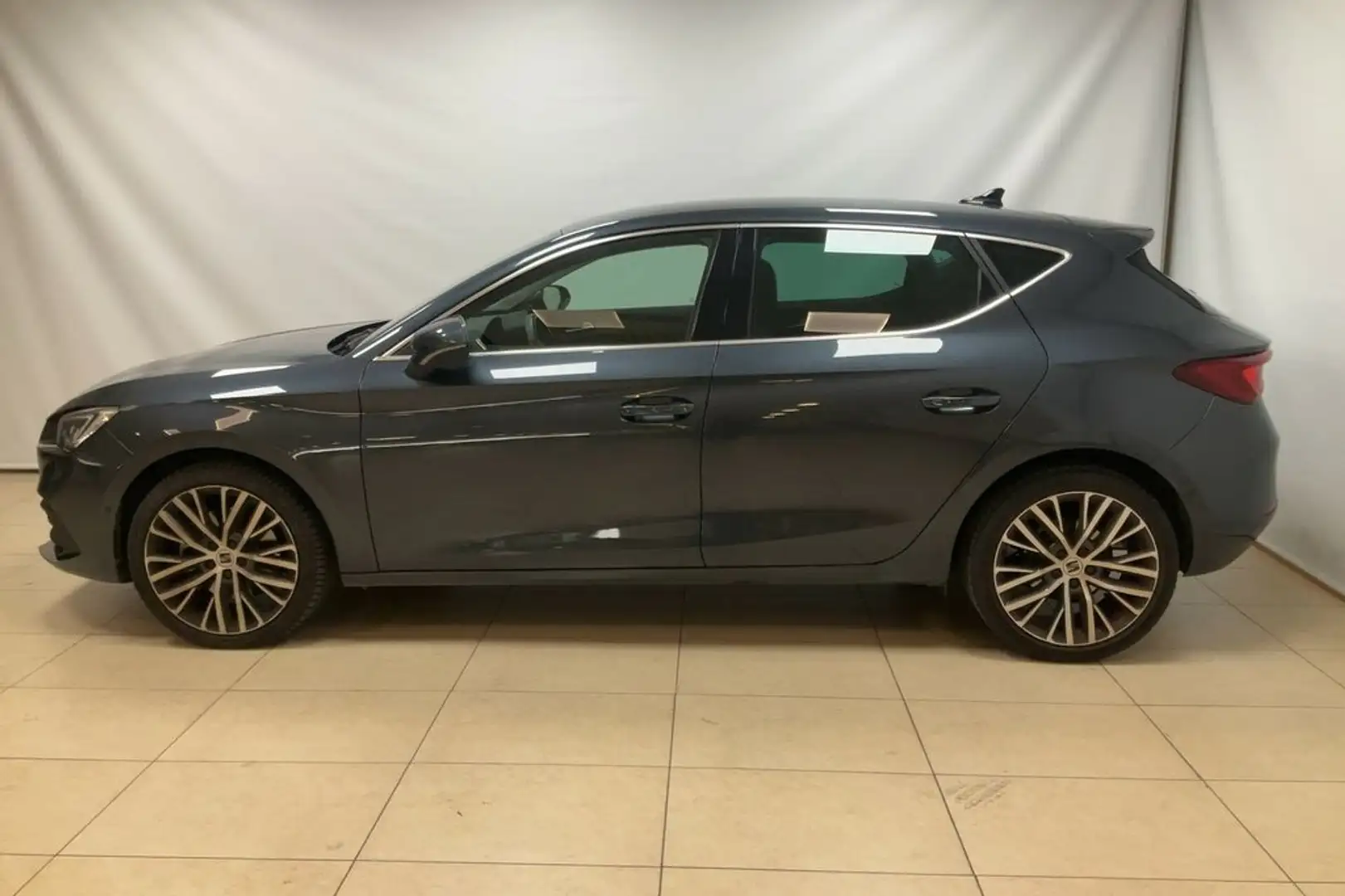 SEAT Leon 1.5 TSI Xcellence Сірий - 2
