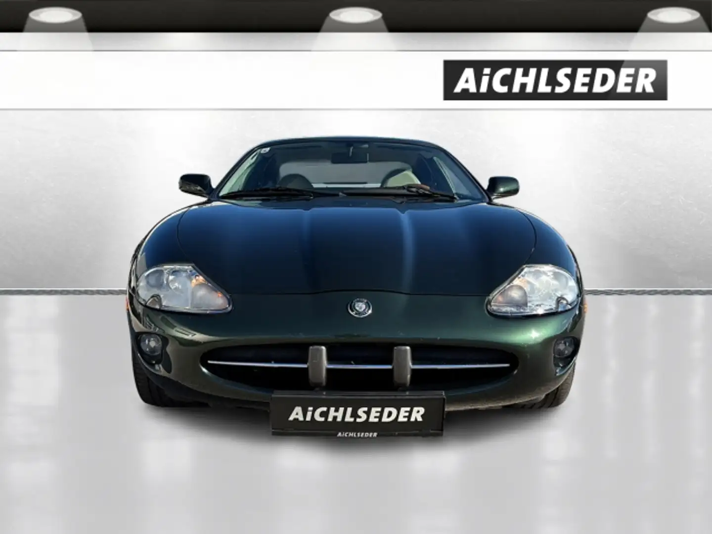 Jaguar XK8 Coupe 4,0 284PS Grün - 2