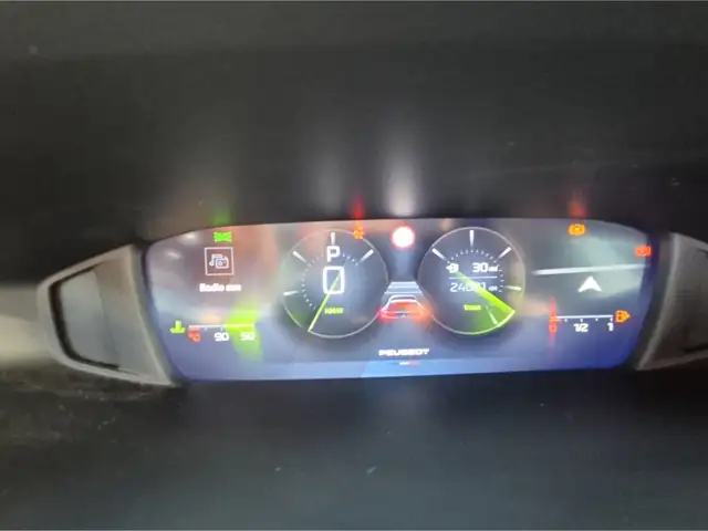 Peugeot 408 view 15