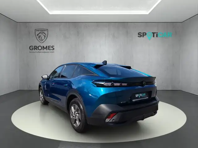 Peugeot 408 view 5