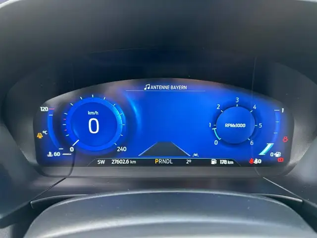 Ford Kuga view 12