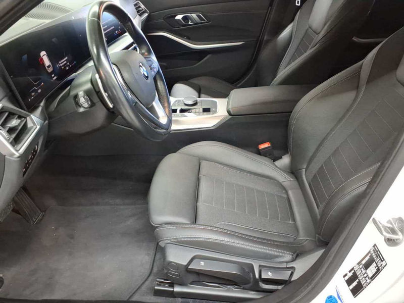 BMW 318 318d Touring Aut. — photo 7