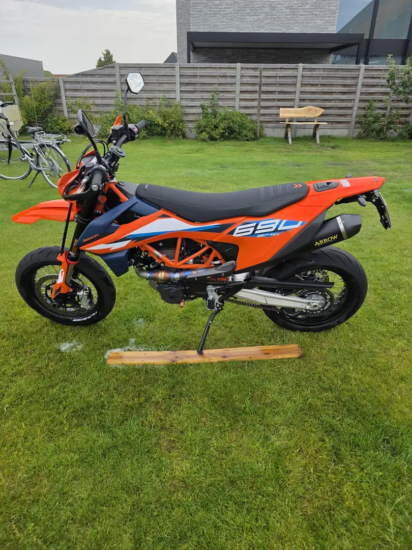 KTM 690 SMC R Oranžová - 1