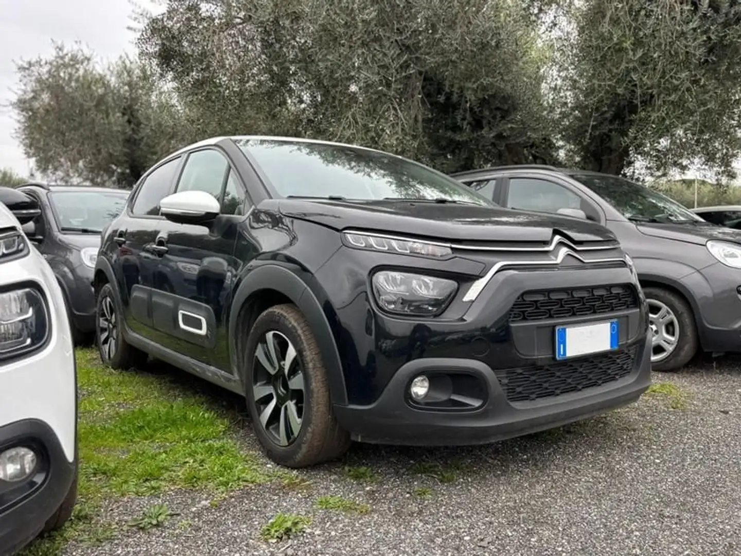 Citroen C3 PureTech 83 S&S Shine Zwart - 2