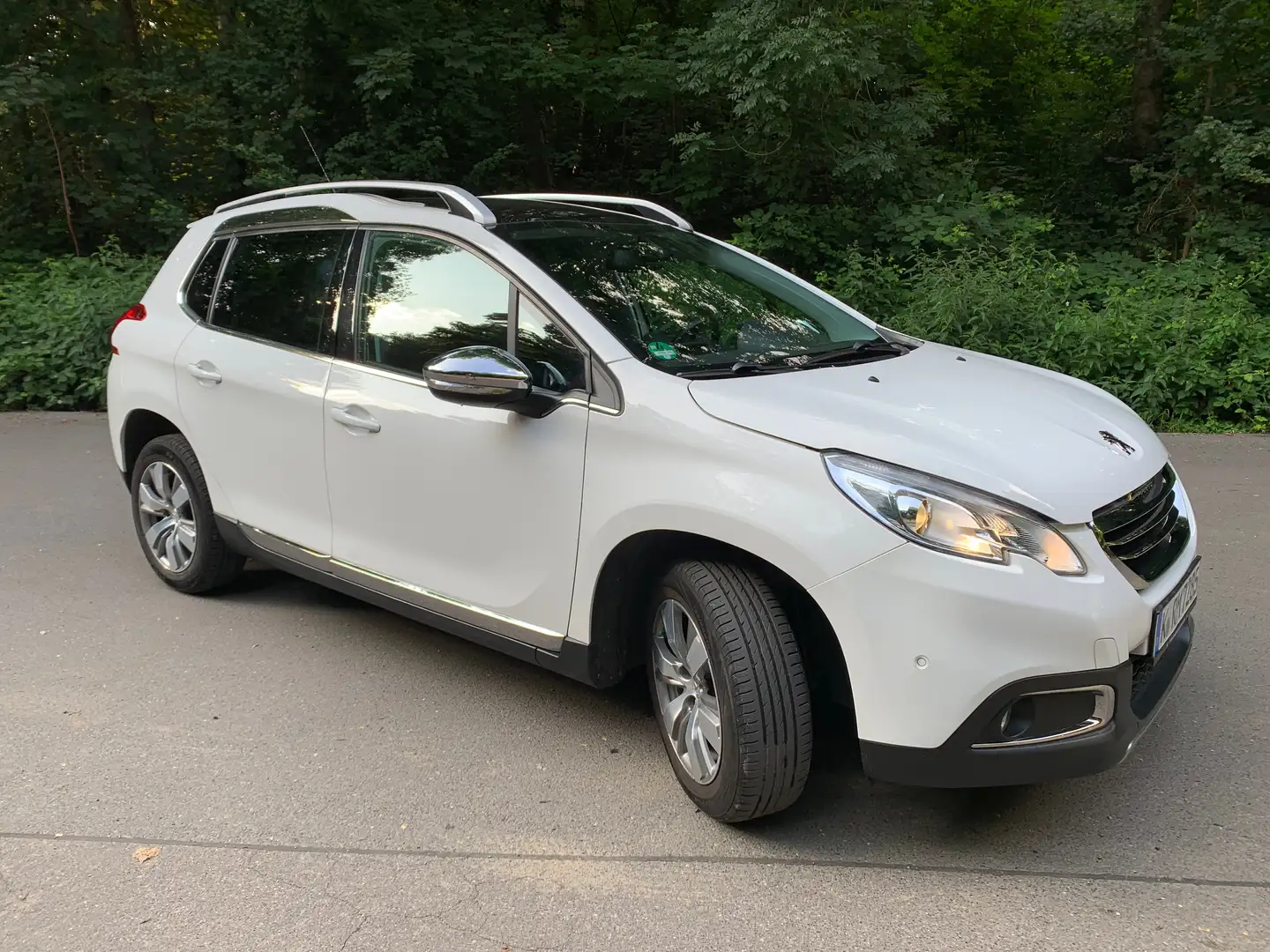 Peugeot 2008 2008 82 VTI Allure tüv neu Weiß - 1
