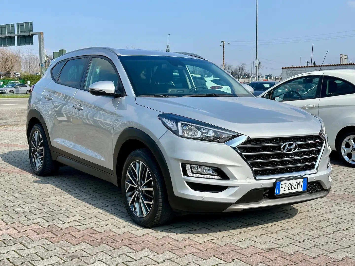 Hyundai TUCSON 1.6 crdi 48V Exellence 2wd 136cv dct ** IBRIDO ** Argento - 2