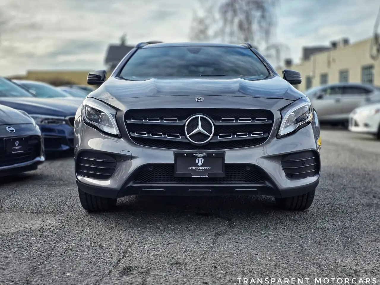 Mercedes-Benz GLA снимка Mercedes-Benz GLA